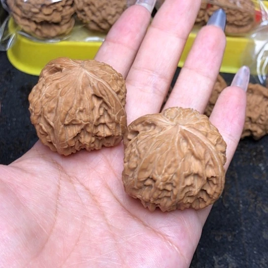 文玩核桃吊坠40磨盘