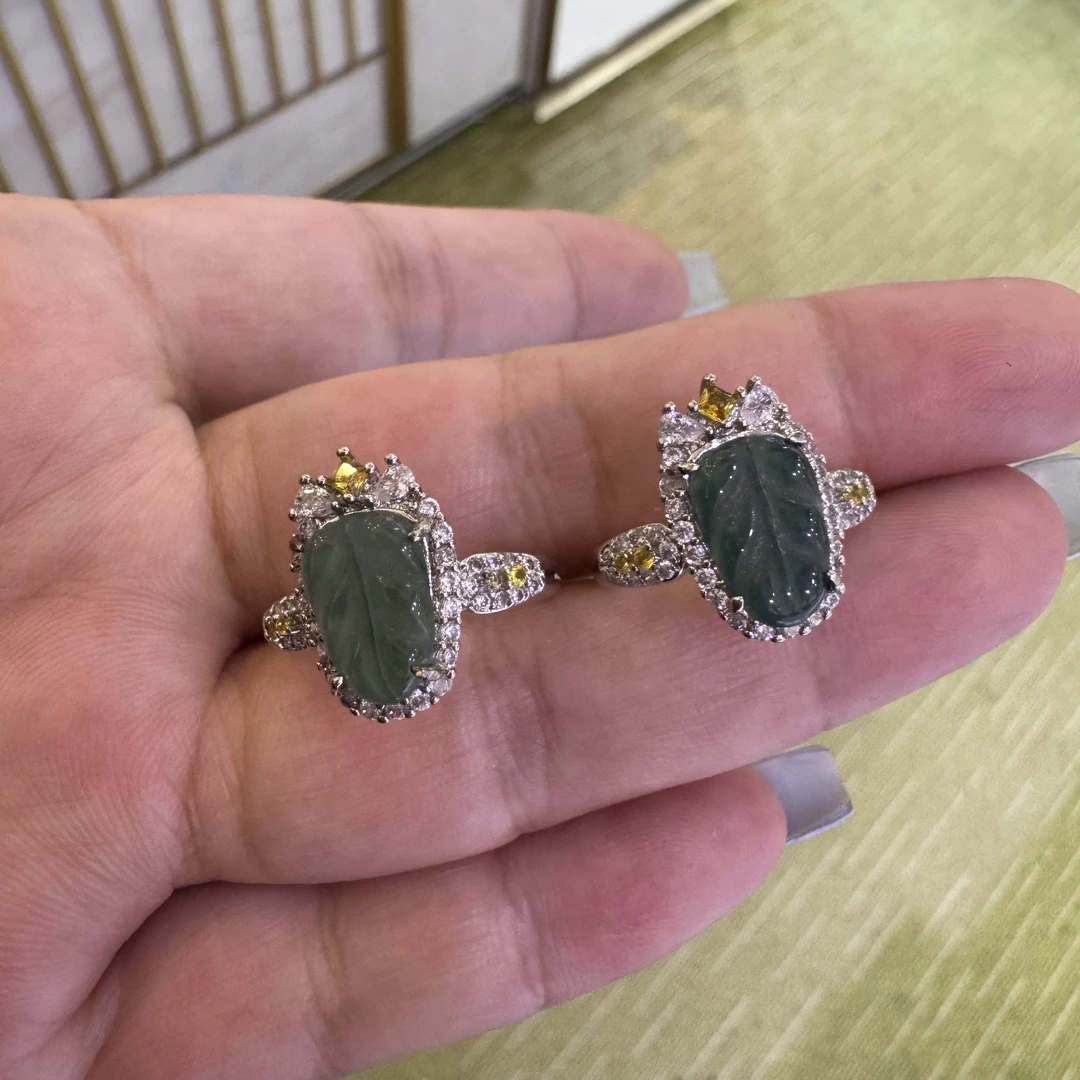 天然A货翡翠叶子冰种蓝水玉石精致设计款