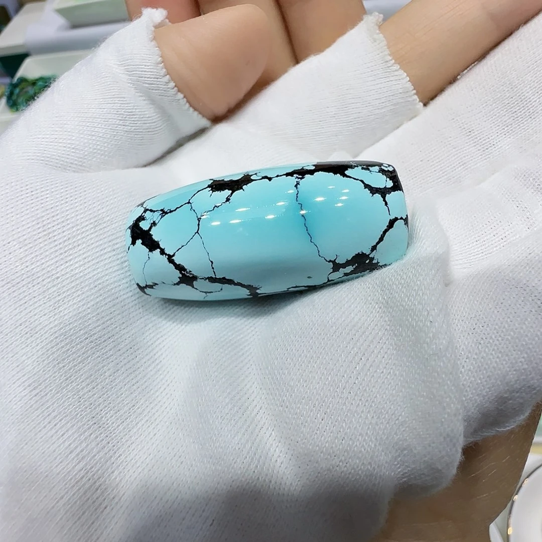 未镶嵌绿松石原矿绿松石