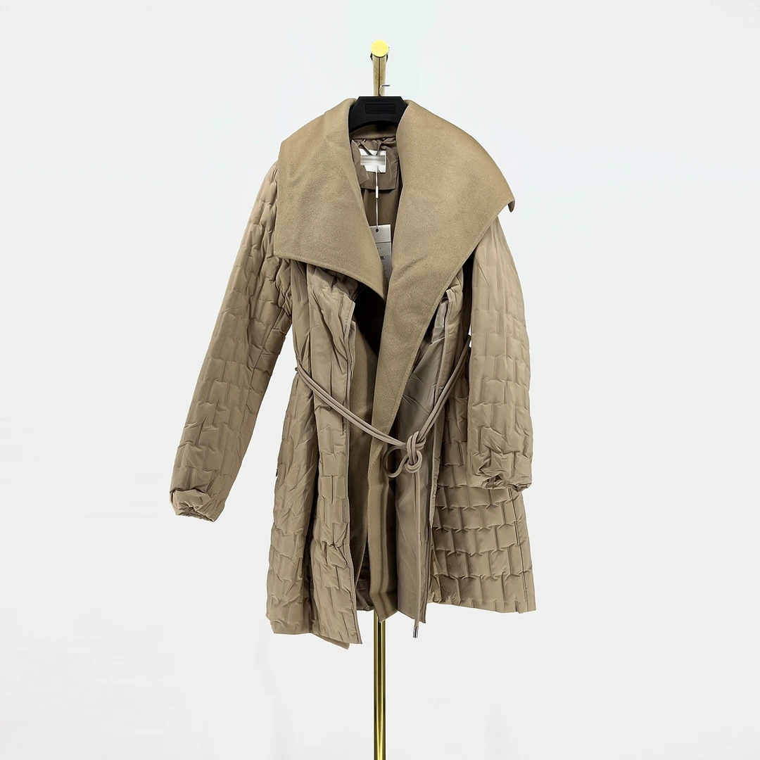 台湾品牌女装高端秋冬新款鹅绒服 之83322K