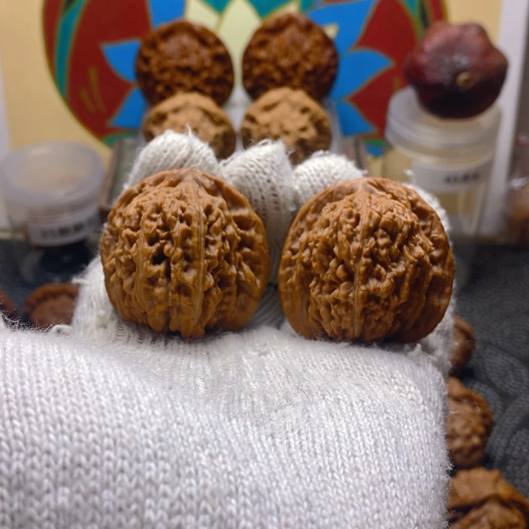 核桃熊儿寨一代楼42尺48.5克