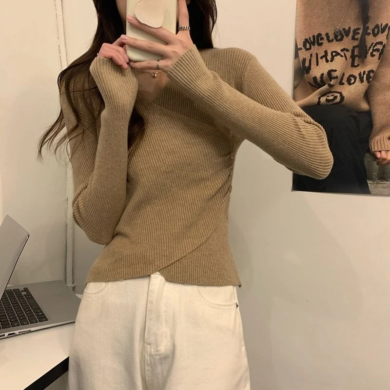 秋冬新款v领针织上衣小众别致修身内搭长袖打底衫洋气百搭毛衣女