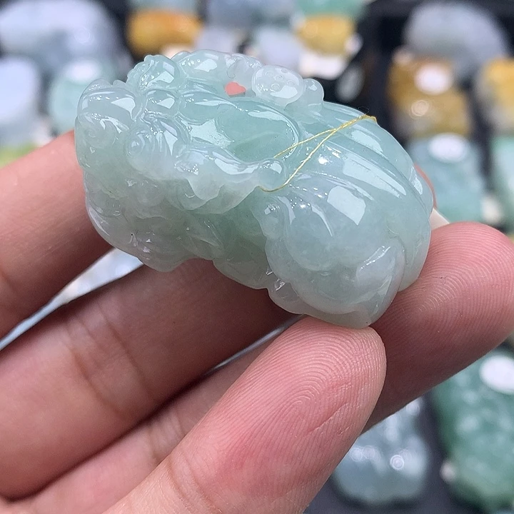 颈饰未镶嵌翡翠天然缅甸翡翠貔貅吊坠