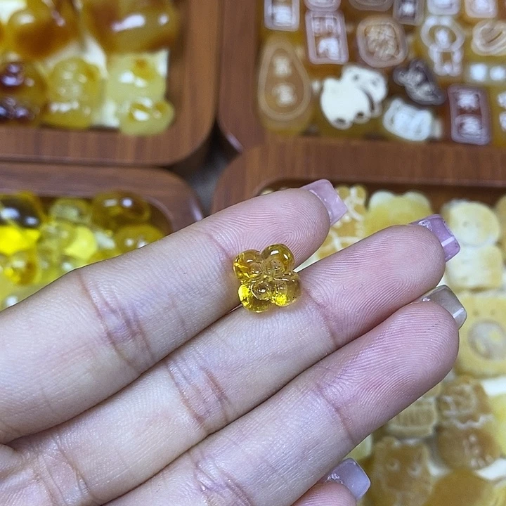 橄榄核吊坠小桂花57