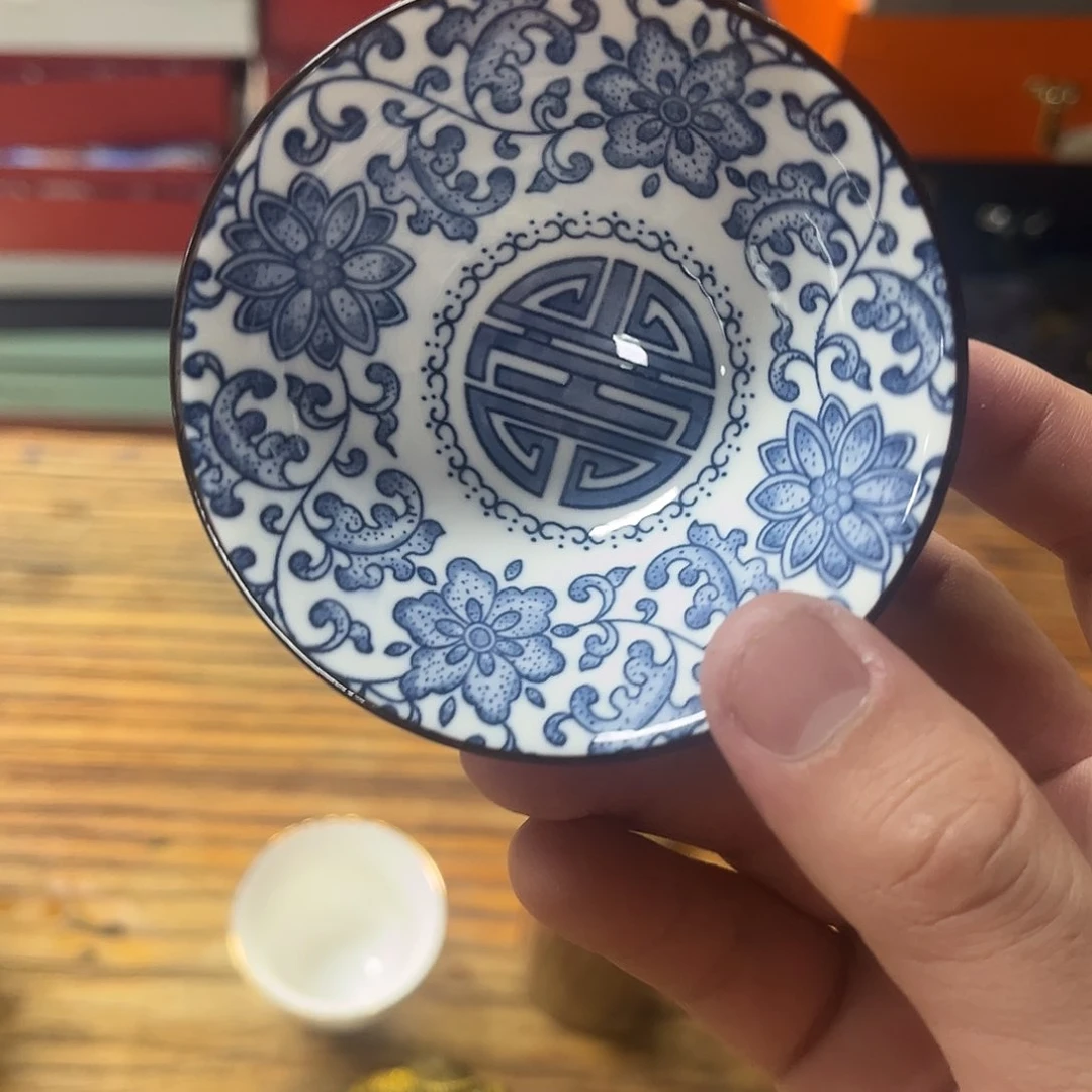 孤品茶具套装等。