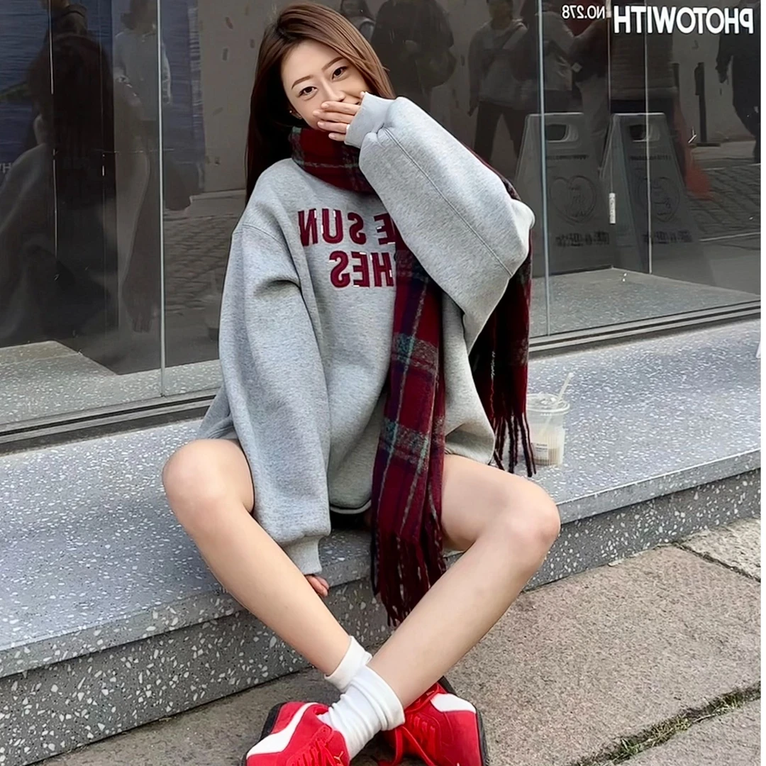 韩版冬季加绒贴布刺绣双排字母宽松圆领卫衣24162