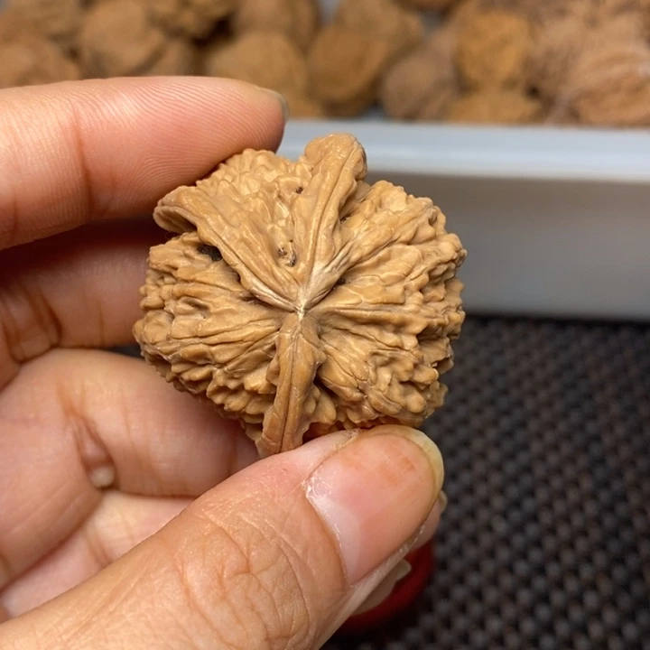 挪***林吊坠文玩核桃文玩核桃异形单只