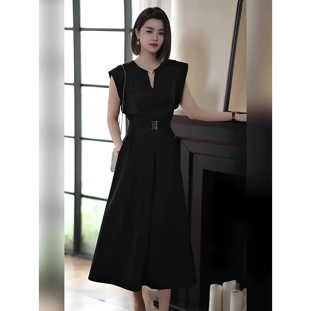 【刘伊朵】【送腰带】夏季新款轻奢气质今年流行赫本风小黑裙D1140