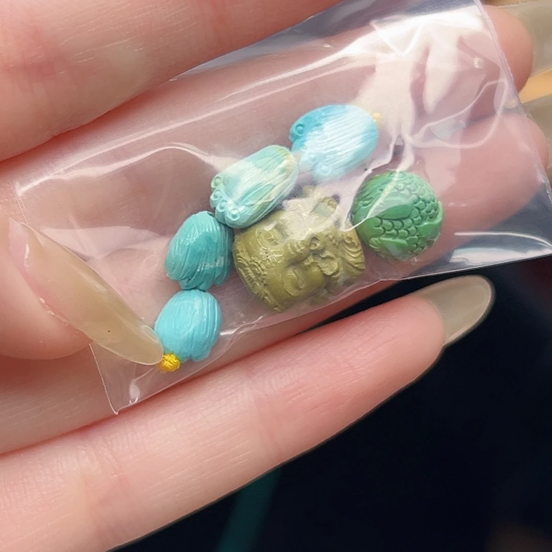 未镶嵌绿松石珠宝奇石