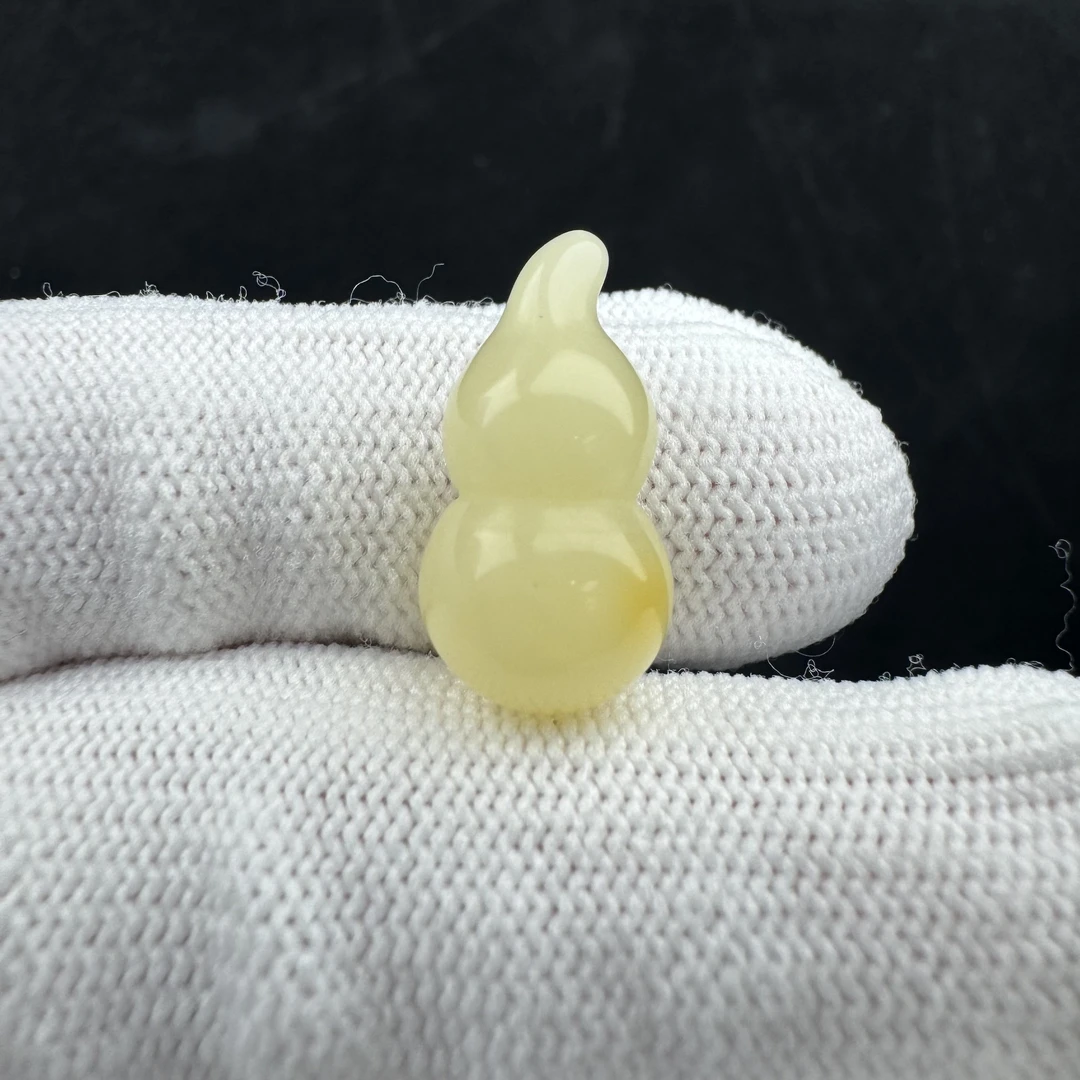 Y5488天然原矿蜜蜡 葫芦10.2*22mm支持复检假一罚十