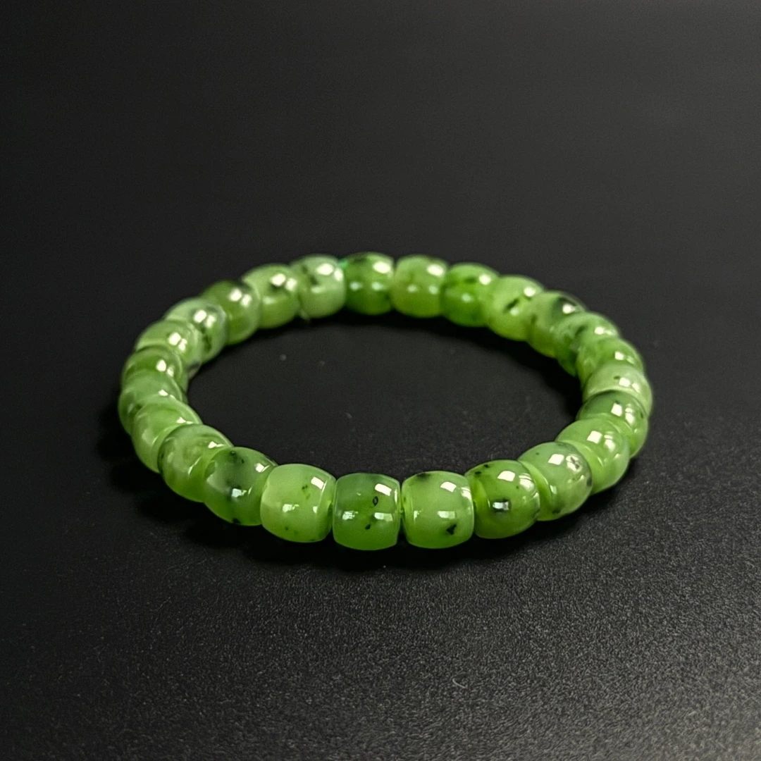 V姐|心选|和田玉乌兰海苹果绿猕猴桃直切手串 8*9mm-HL122611