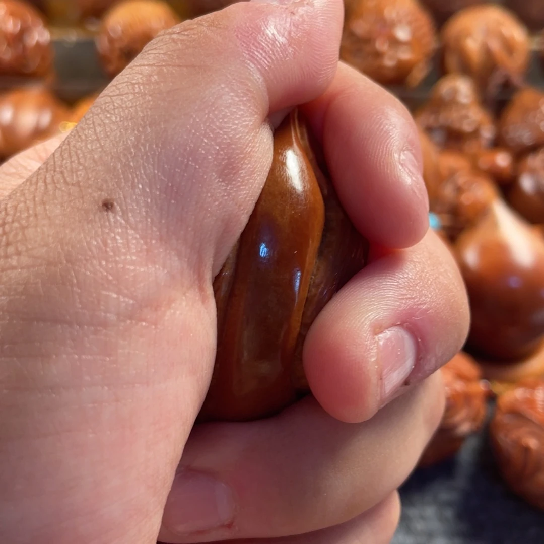 橄榄核吊坠独款三面