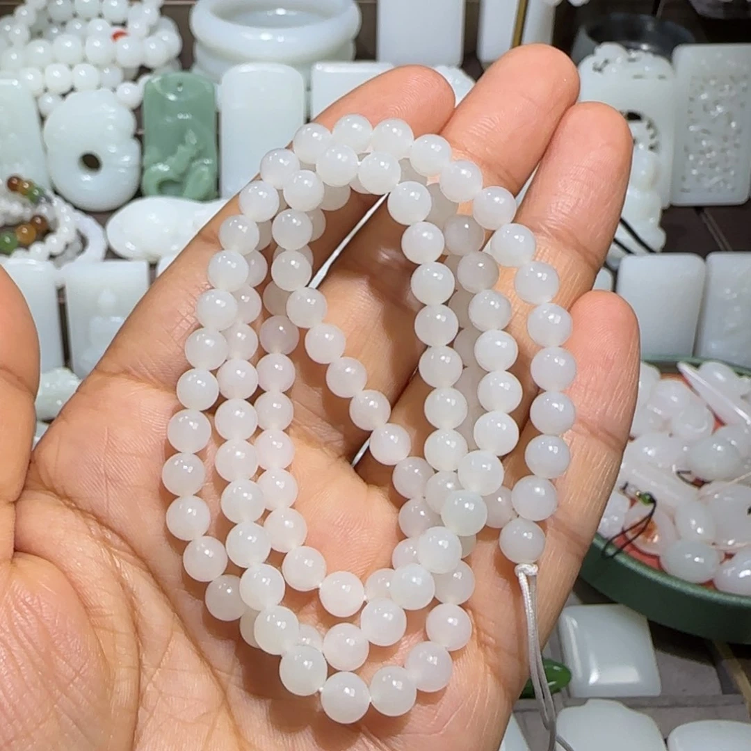 和田玉颈饰未镶嵌