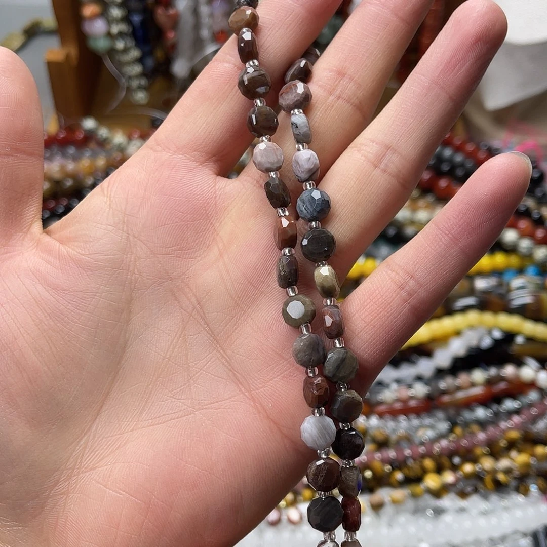 玛瑙/玉髓未镶嵌珠宝半成品卡8木化石戒面一条