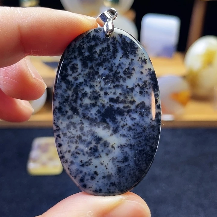 玛瑙/玉髓未镶嵌吊坠