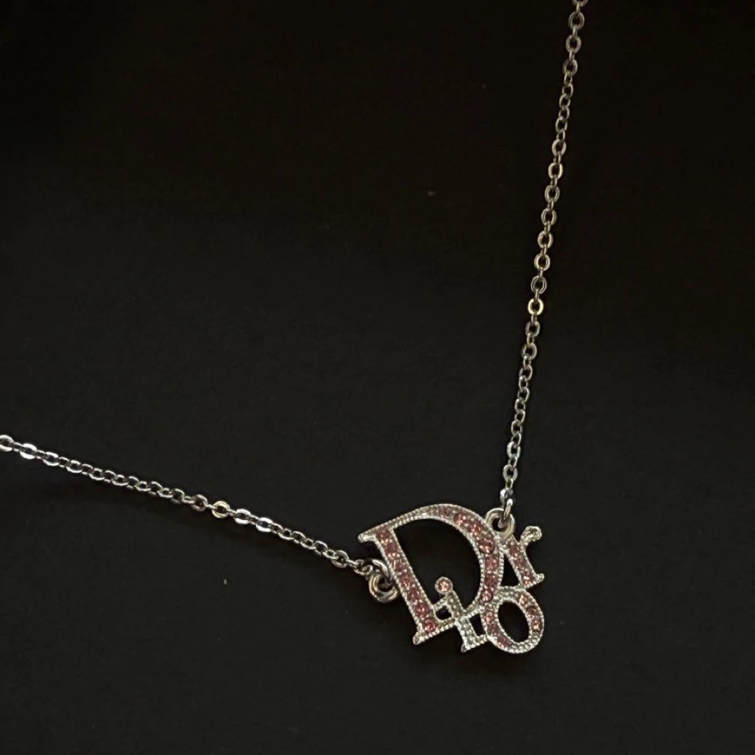 95新 DIOR/迪奥 粉色满钻logo项链80978027