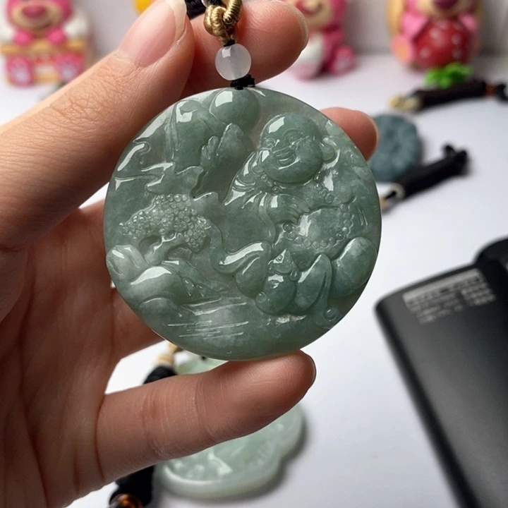 翡翠未镶嵌颈饰翡翠