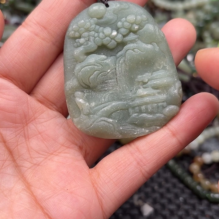 和田玉未镶嵌颈饰