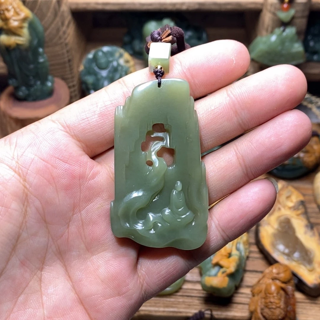 岫岩河磨玉（透闪石质玉）挂件未镶嵌四**惑