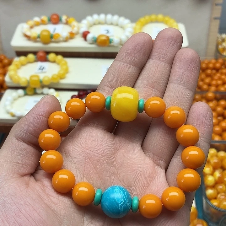 ᥫ***a非金属老蜜色素串搭配一条