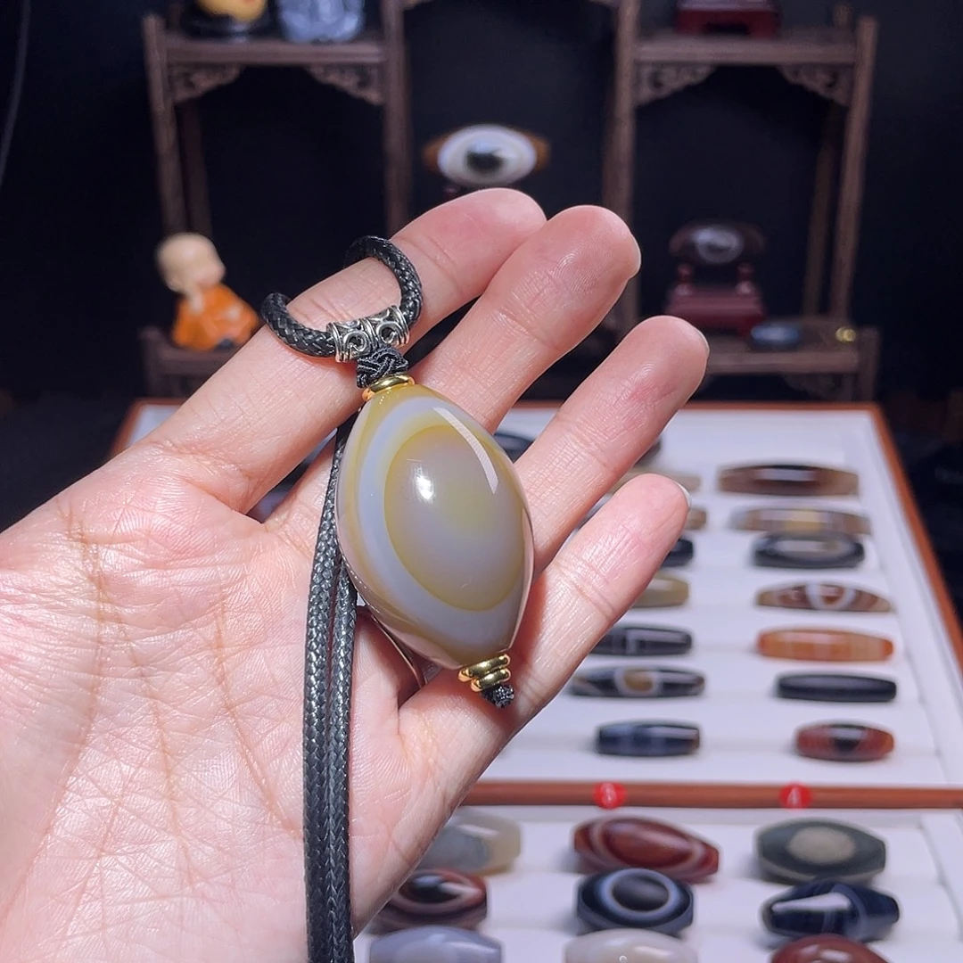 玛瑙/玉髓未镶嵌吊坠(赠链)