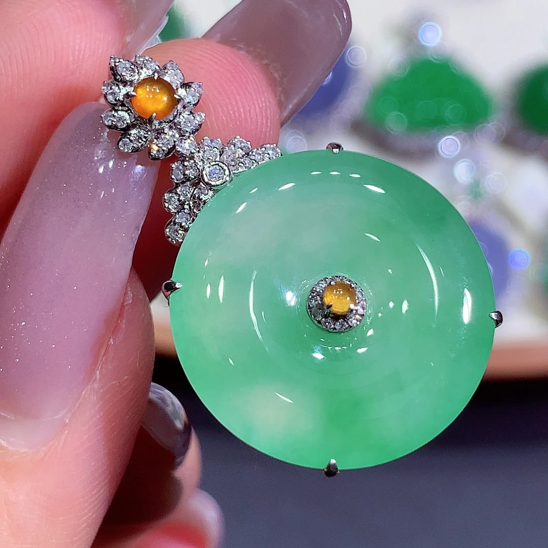 翡翠18K金镶嵌吊坠(不含链)