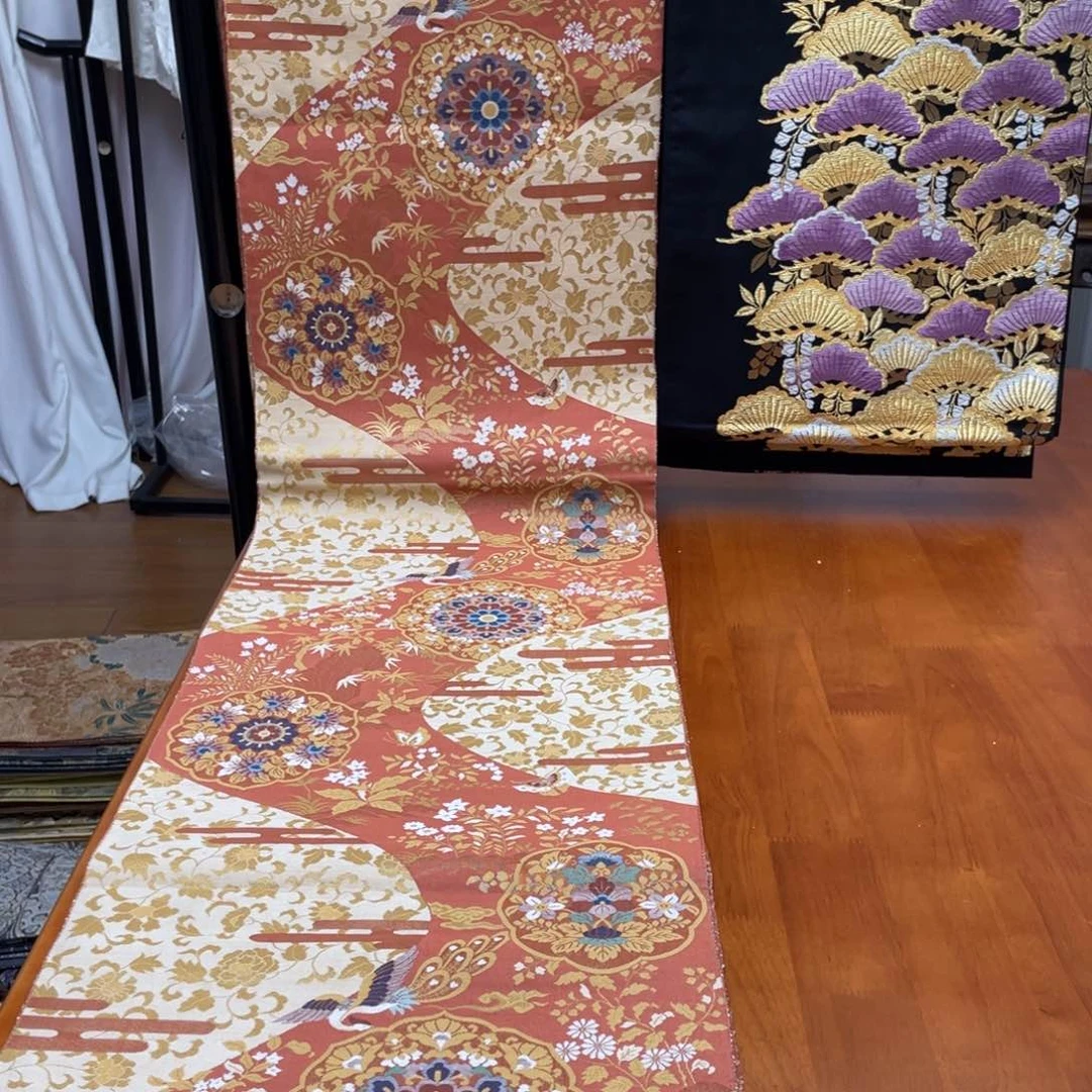 织绣镜裹纹绍紦织