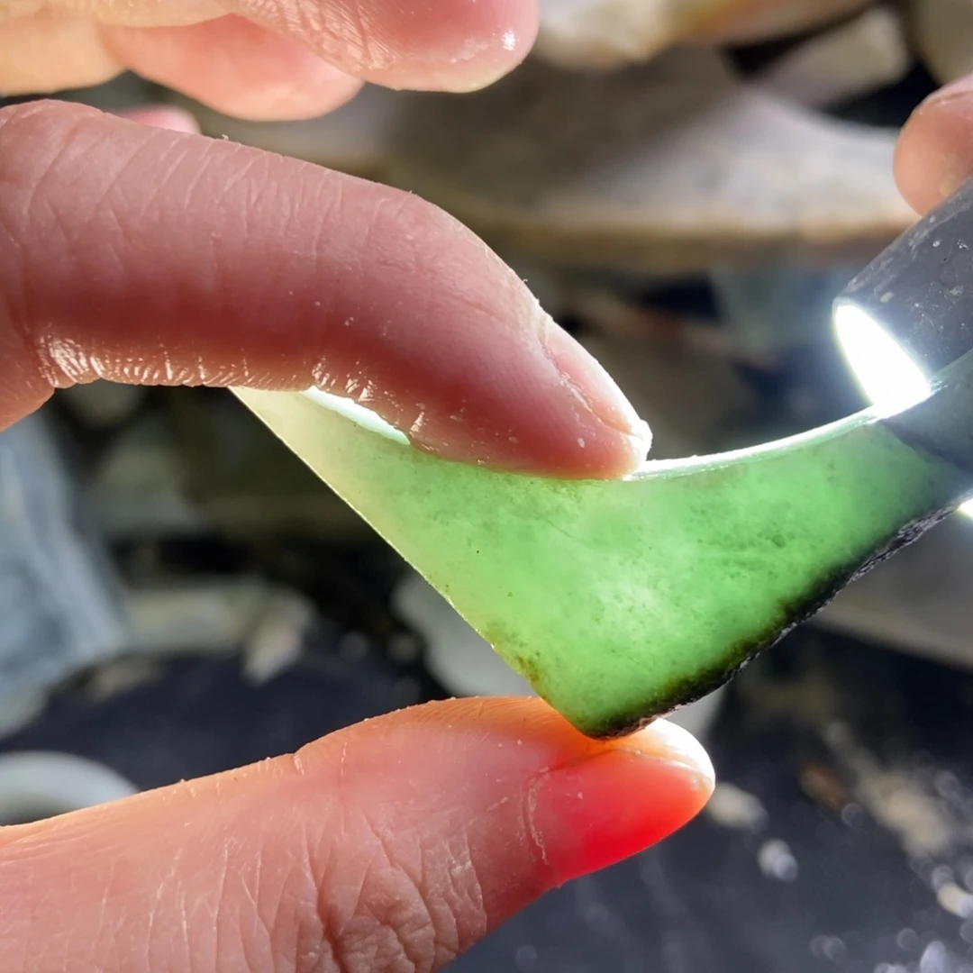 翡翠未镶嵌挂件天然翡翠
