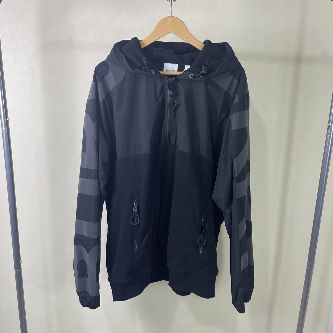 99新 BURBERRY/博柏利 男士连帽外套/L码/#129