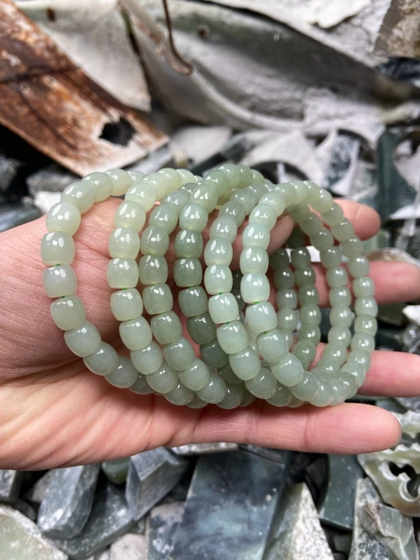 新疆和田玉且末料直切手串 近况料细读过灯多样性拍一发一件