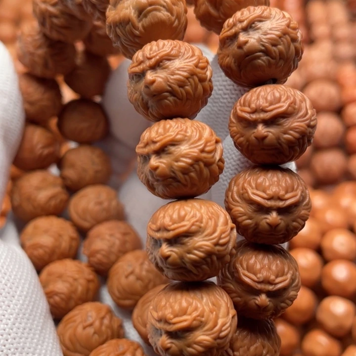 猴头核桃吊坠人**旅斗战胜佛