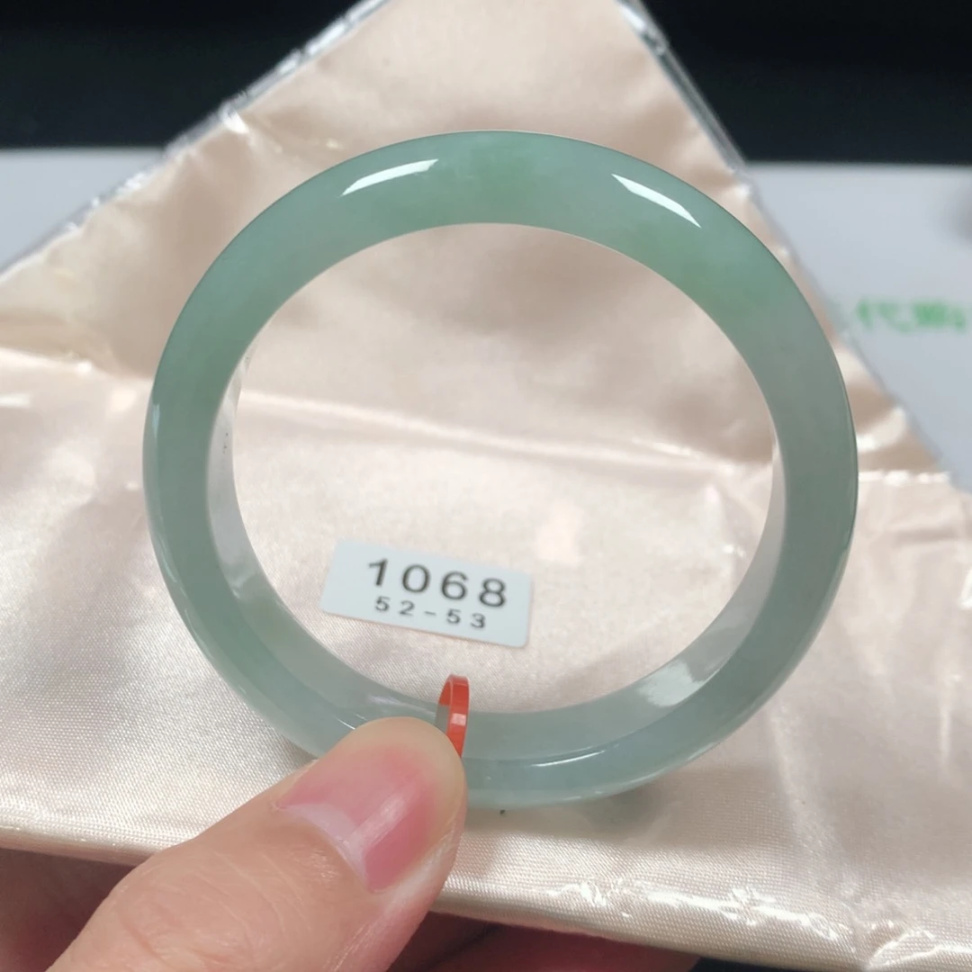 翡翠手镯未镶嵌编号1068