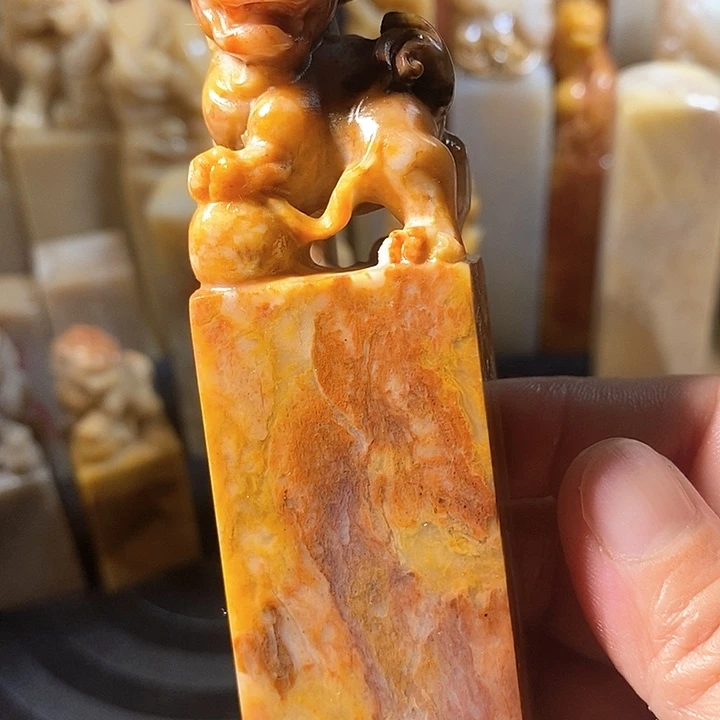 巴林石印石花**侠巴林石雕刻艺术品