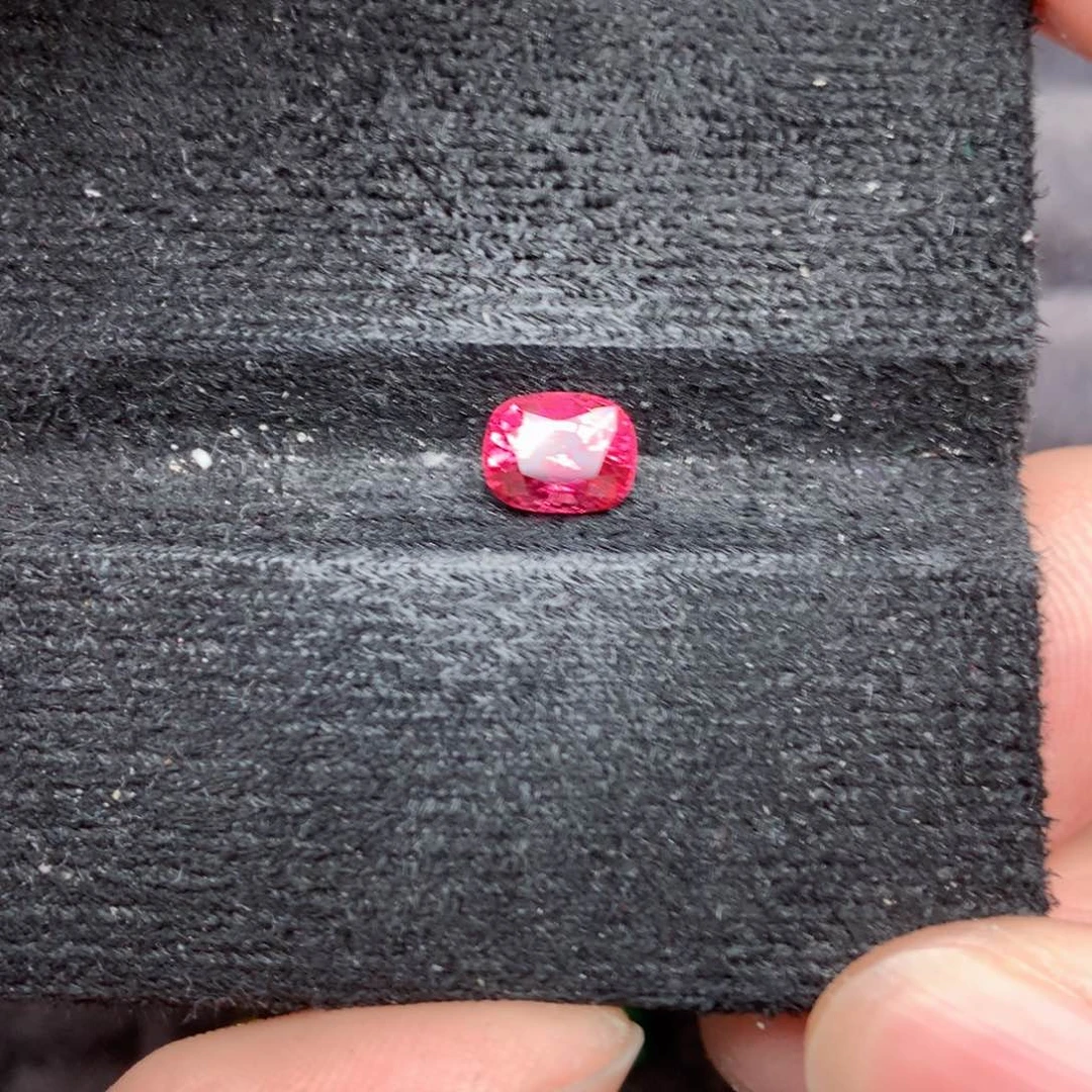 尖晶石裸石未镶嵌E*绝地武士1.49ct