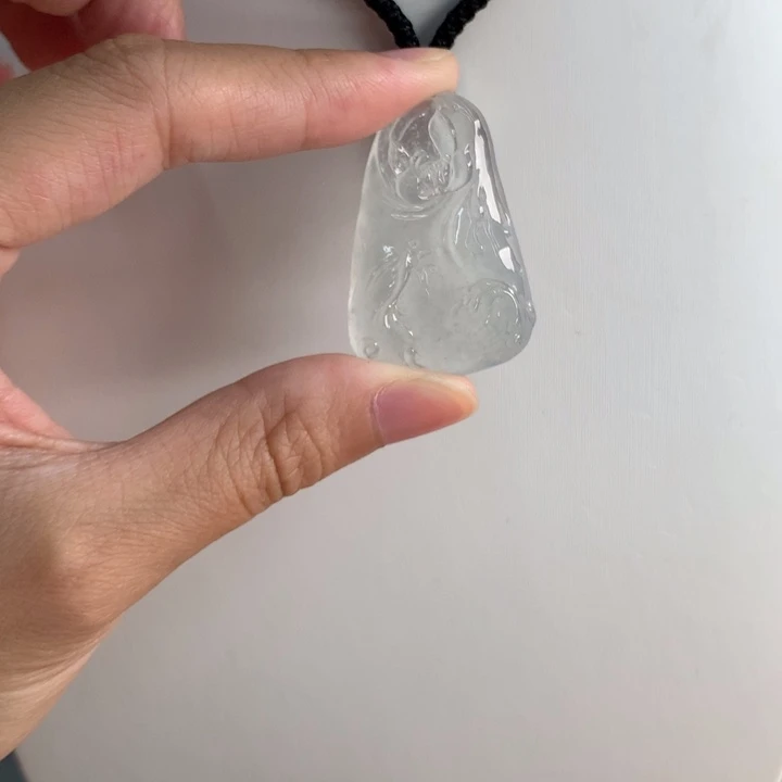 颈饰未镶嵌翡翠…..