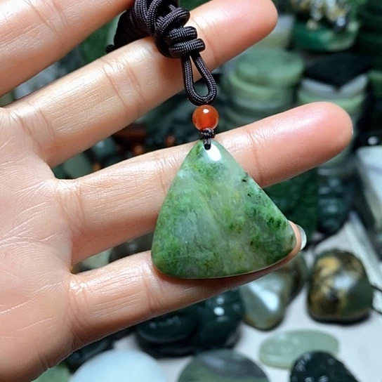 未镶嵌独山玉珠宝半成品