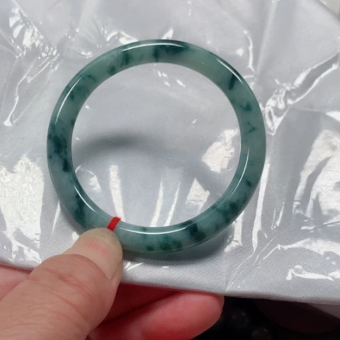 未镶嵌手镯翡翠缅甸翡翠手镯