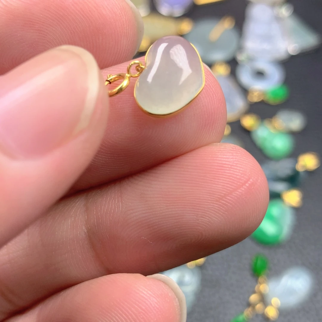【闪购商品】颈饰18K金镶嵌翡翠翡翠