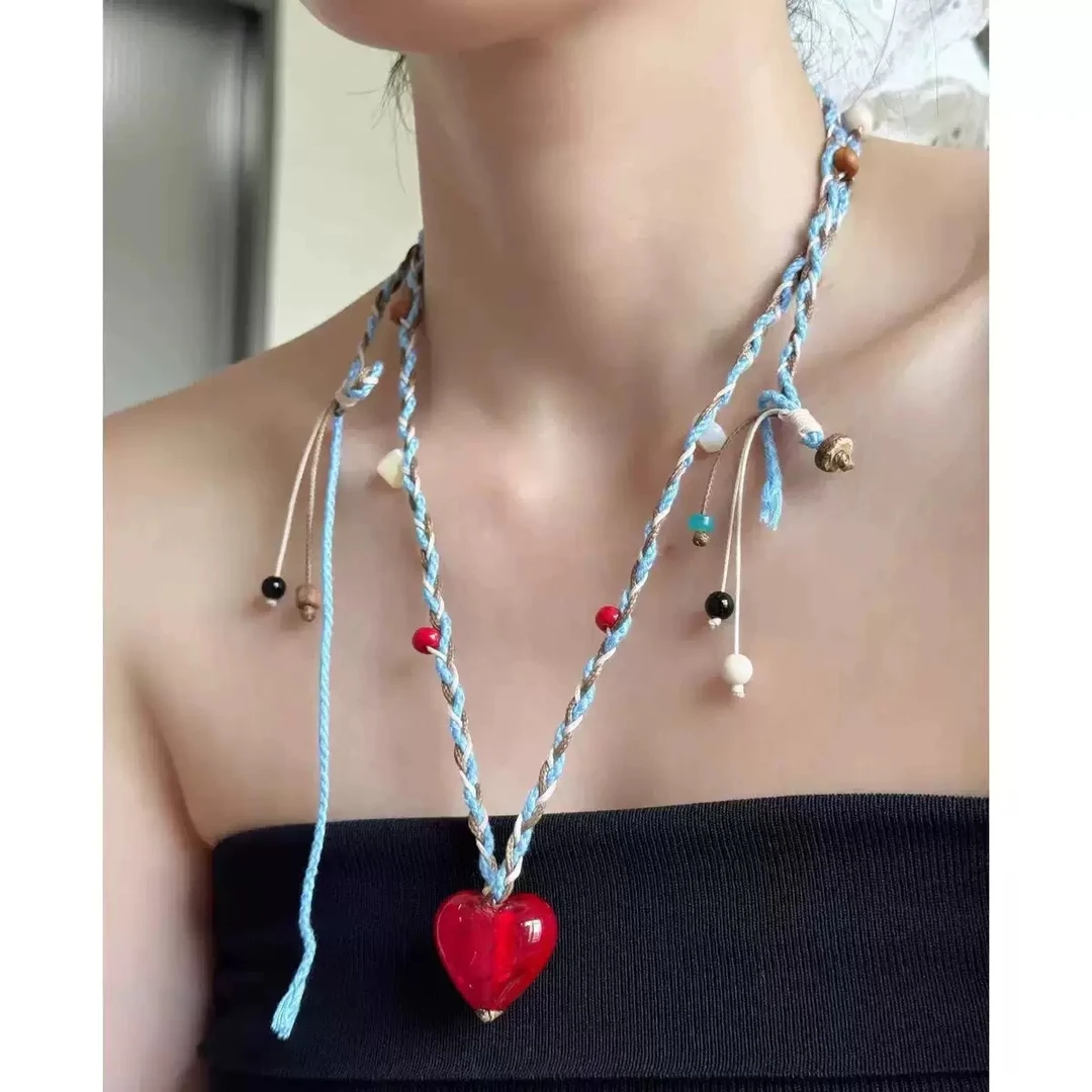黄铜琉璃吊坠 夏日多巴胺彩色编织爱心琉璃吊坠贝壳串珠撞色项链