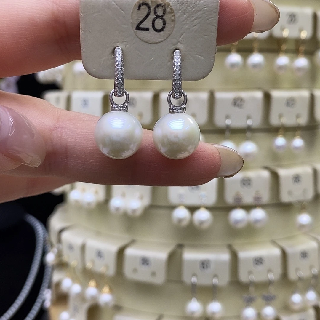 淡水珍珠银S925镶嵌耳饰
