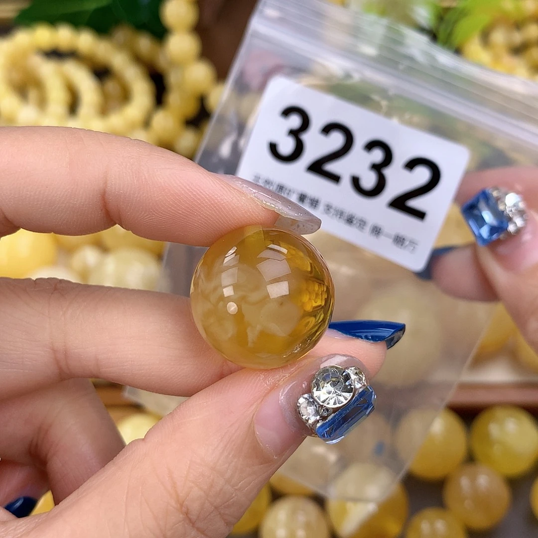 蜜蜡未镶嵌珠宝奇石21