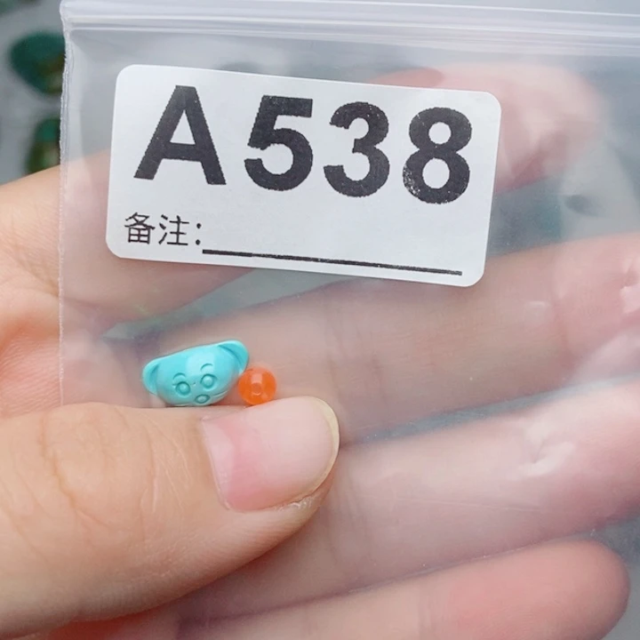 南红玛瑙未镶嵌珠宝奇石