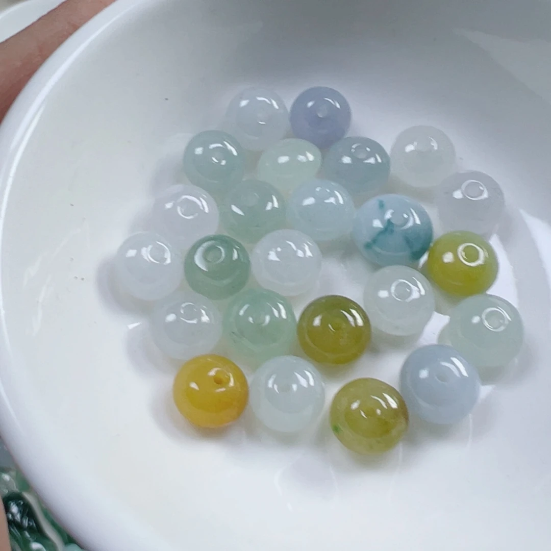 翡翠散珠卡8鼓珠一个可挑。多样性发货
