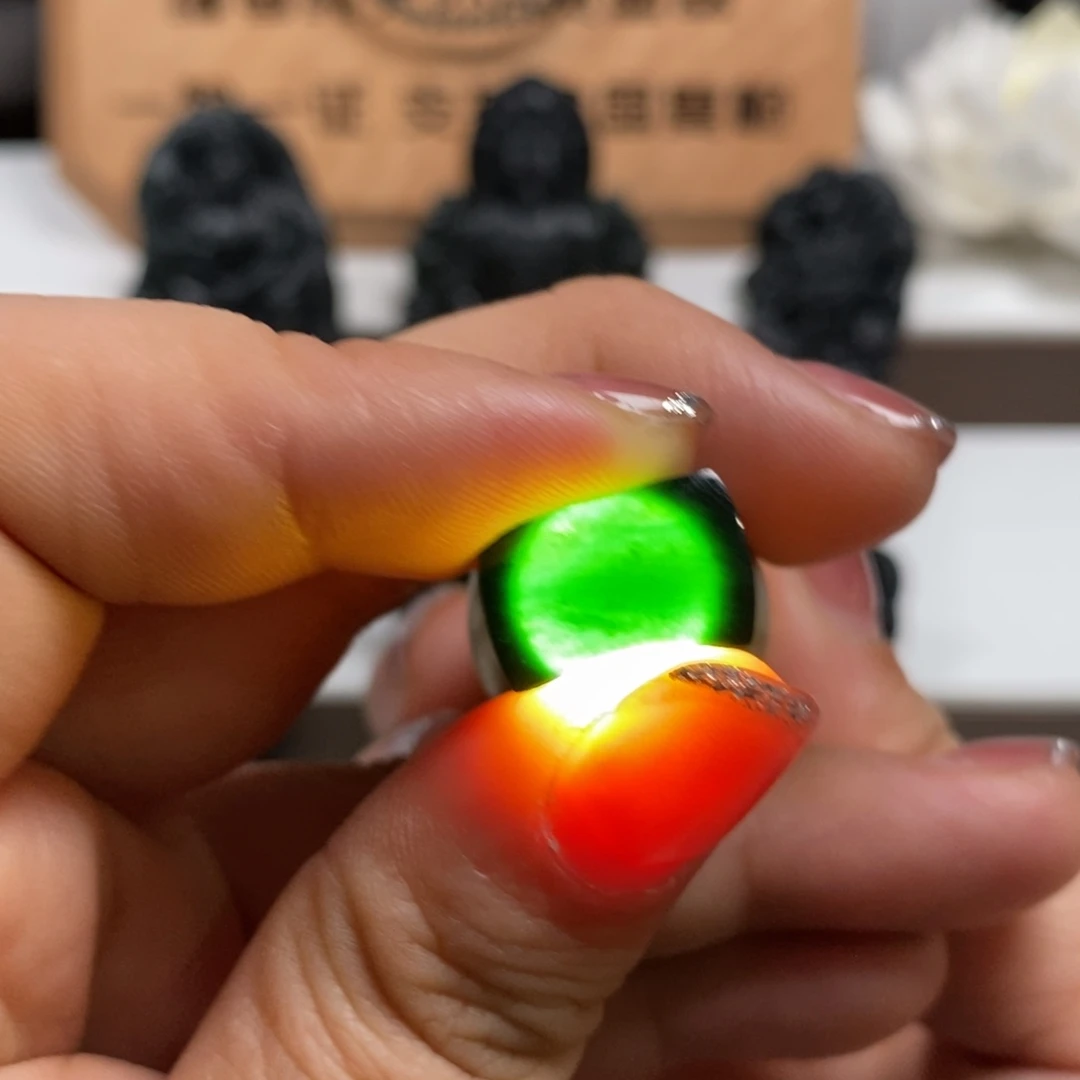定制翡翠未镶嵌马鞍戒面天然a货墨翠