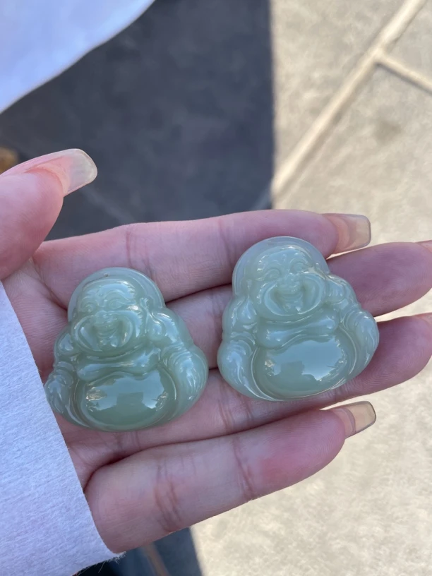 和田玉佛公挂件饱满35