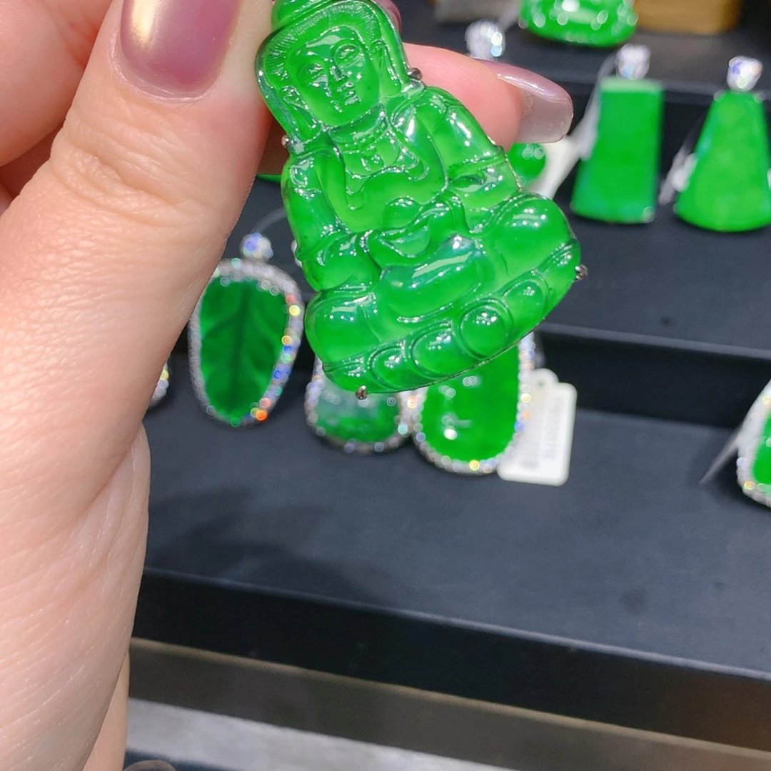 【闪购商品】颈饰银S925镶嵌翡翠柒姐