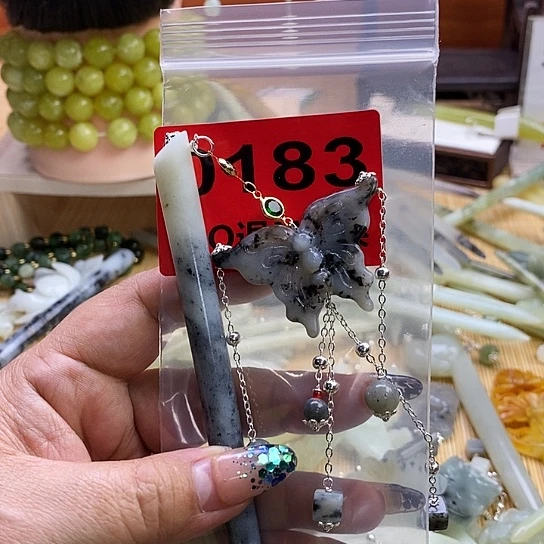 蛇纹石玉发簪未镶嵌狐****吖