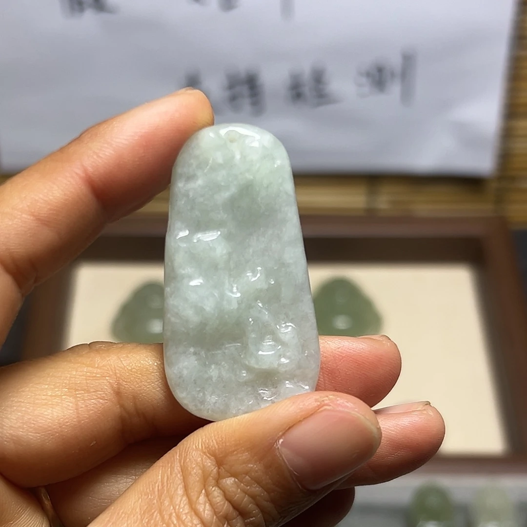 光***明翡翠未镶嵌颈饰挂件