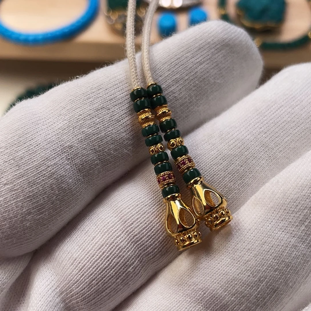 绿松石18K金镶嵌原矿绿松石