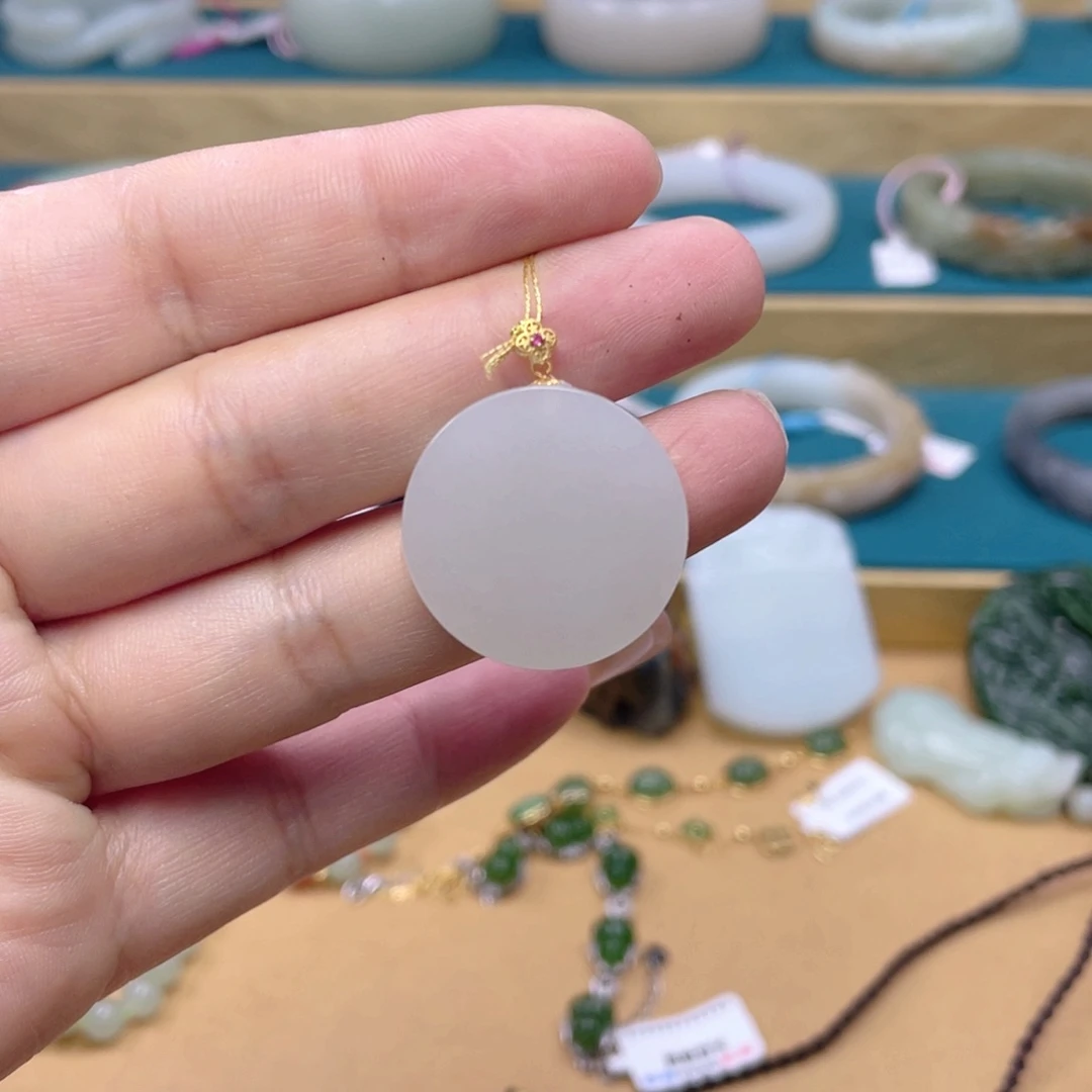 和田玉18K金镶嵌吊坠(不含链)